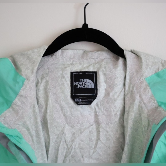 The North Face Zip-up Jacket with Hood Extra Small (XS) Seafoam Green with Hood - Picture 5 of 9
